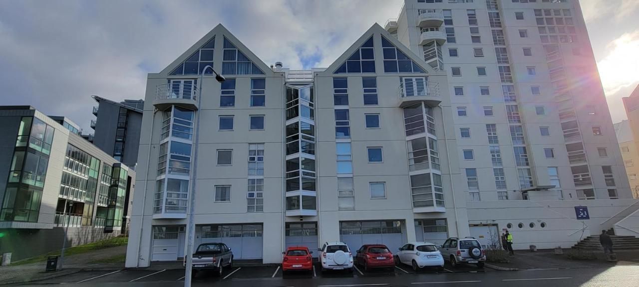 Ocean View Apartment In Downtown Reykjavik Exterior photo