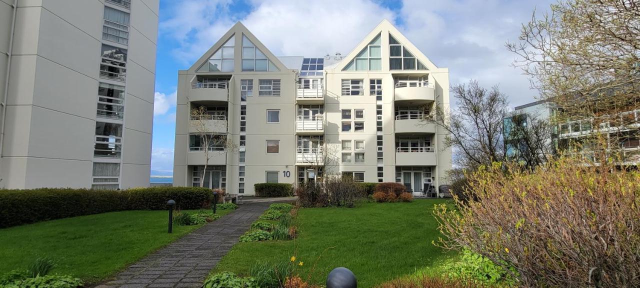 Ocean View Apartment In Downtown Reykjavik Exterior photo